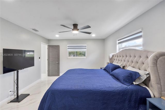 6241 SW 16th St, Plantation, FL 33317