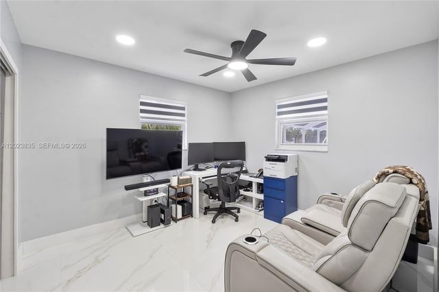 6241 SW 16th St, Plantation, FL 33317