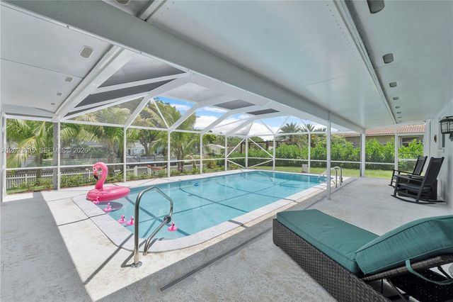 6241 SW 16th St, Plantation, FL 33317