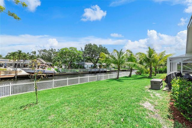 6241 SW 16th St, Plantation, FL 33317