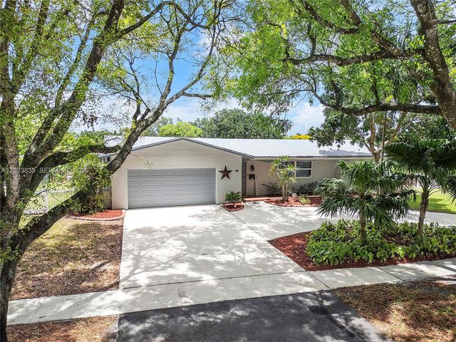 6241 SW 16th St, Plantation, FL 33317