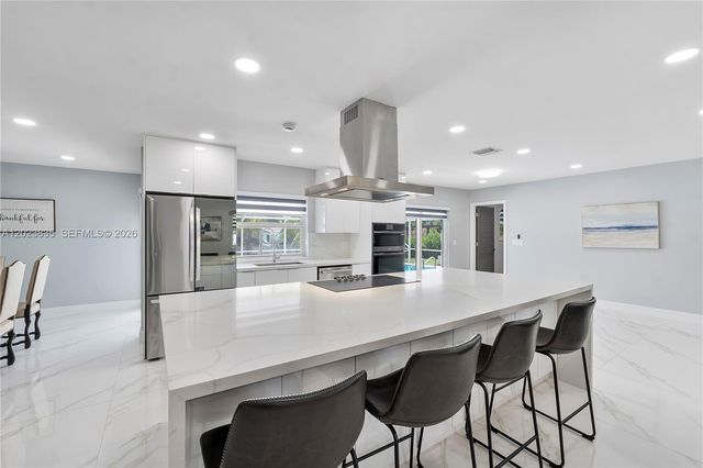 6241 SW 16th St, Plantation, FL 33317