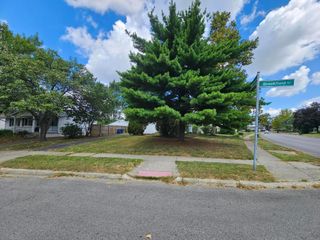 2084 Brookfield Road, Columbus, OH 43229