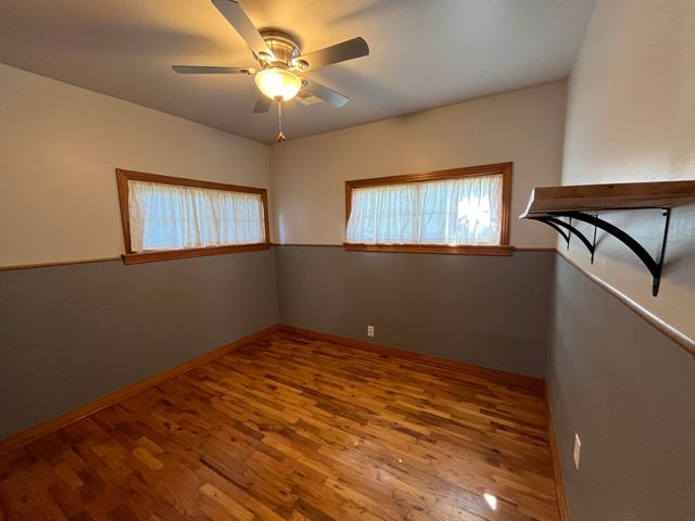 361 N Minnesota Ave, Tescott, KS 67484