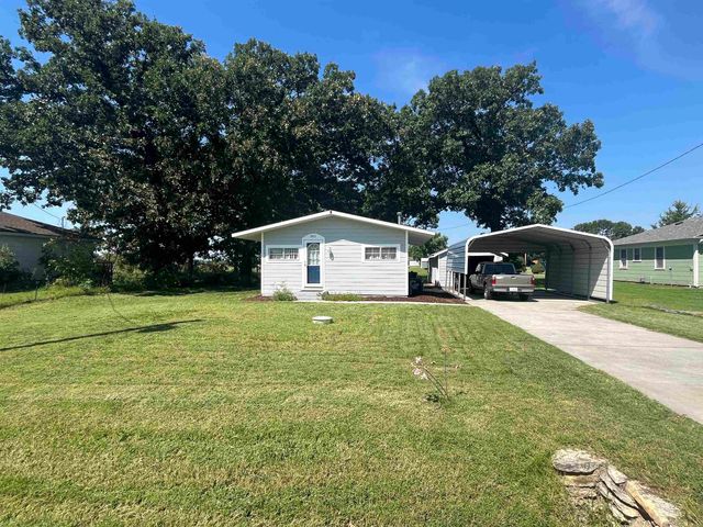 361 N Minnesota Ave, Tescott, KS 67484