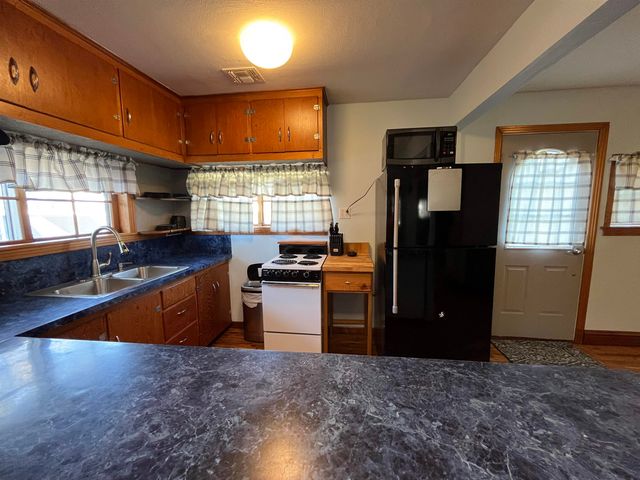 361 N Minnesota Ave, Tescott, KS 67484