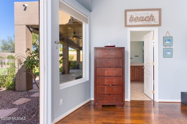 732 W Burntwater Drive, Oro Valley, AZ 85755