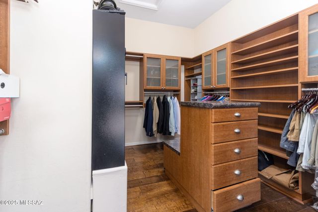 732 W Burntwater Drive, Oro Valley, AZ 85755