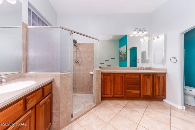 732 W Burntwater Drive, Oro Valley, AZ 85755