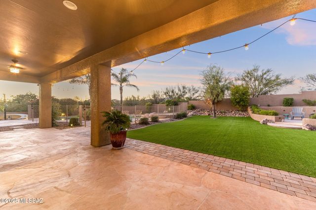 732 W Burntwater Drive, Oro Valley, AZ 85755