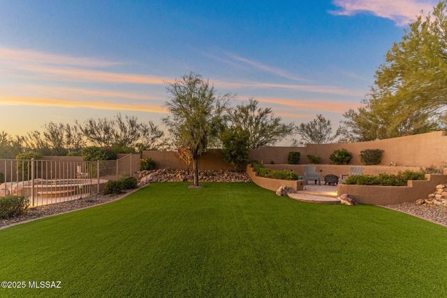 732 W Burntwater Drive, Oro Valley, AZ 85755
