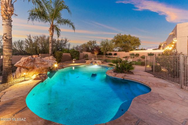732 W Burntwater Drive, Oro Valley, AZ 85755