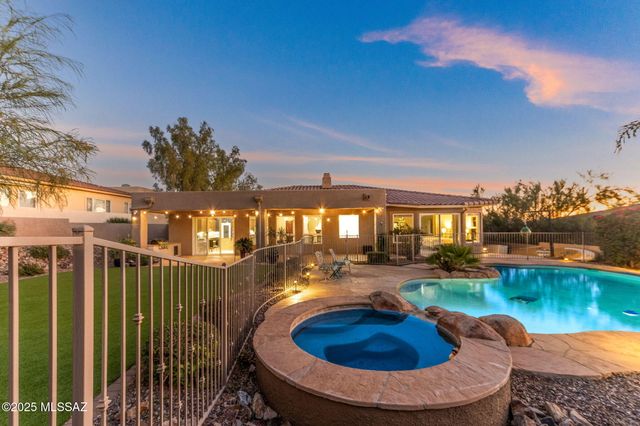 732 W Burntwater Drive, Oro Valley, AZ 85755