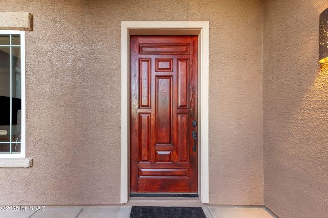 732 W Burntwater Drive, Oro Valley, AZ 85755