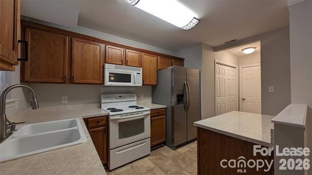 980 Lynnview Court, Kannapolis, NC 28081