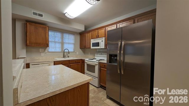 980 Lynnview Court, Kannapolis, NC 28081