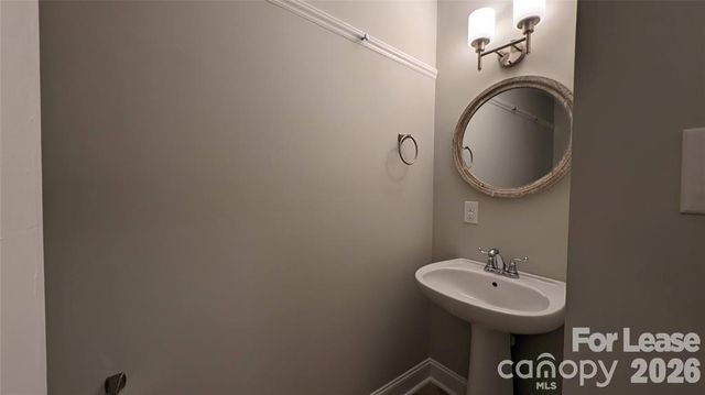 980 Lynnview Court, Kannapolis, NC 28081