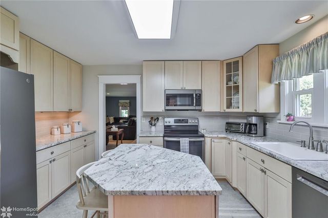 1404 Sugar Hollow Road, Chestnuthill Twp, PA 18353