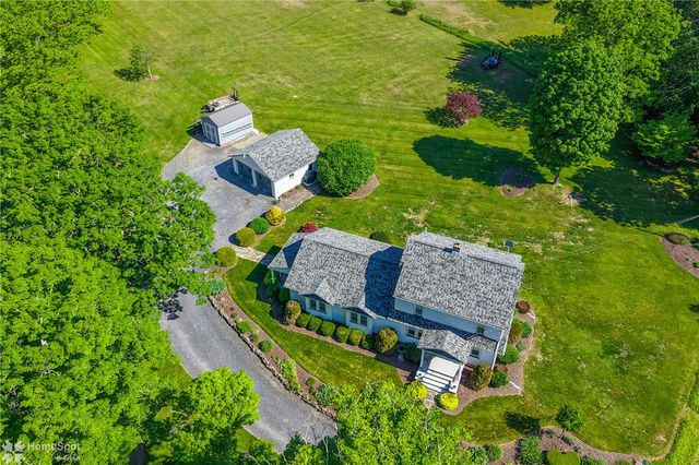 1404 Sugar Hollow Road, Chestnuthill Twp, PA 18353