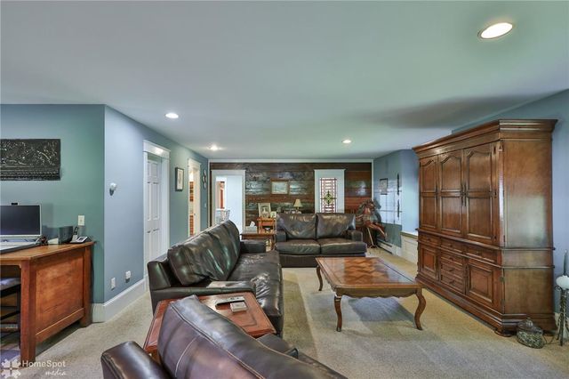 1404 Sugar Hollow Road, Chestnuthill Twp, PA 18353
