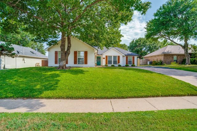 8201 Christie Drive, Frisco, TX 75033