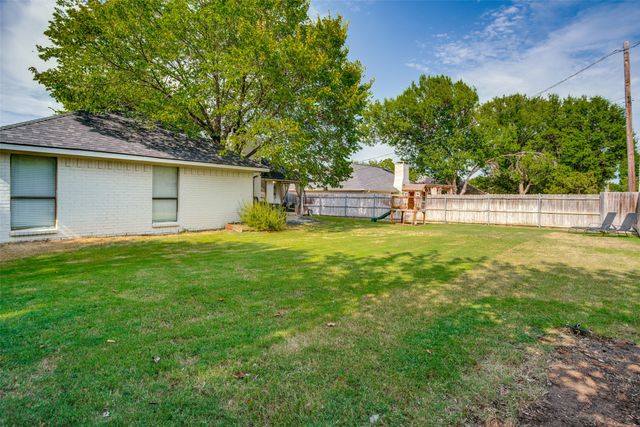 8201 Christie Drive, Frisco, TX 75033