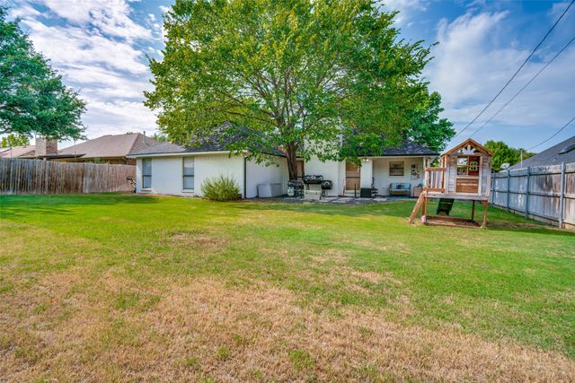 8201 Christie Drive, Frisco, TX 75033