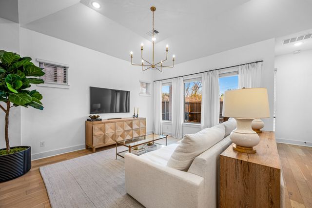 3481 Rosebud Park Lane, Dallas, TX 75229