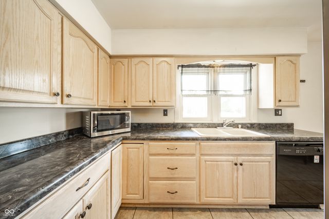 1396 Congress Street, Middletown, IN 47356
