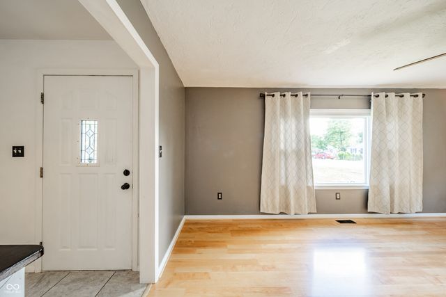 1396 Congress Street, Middletown, IN 47356