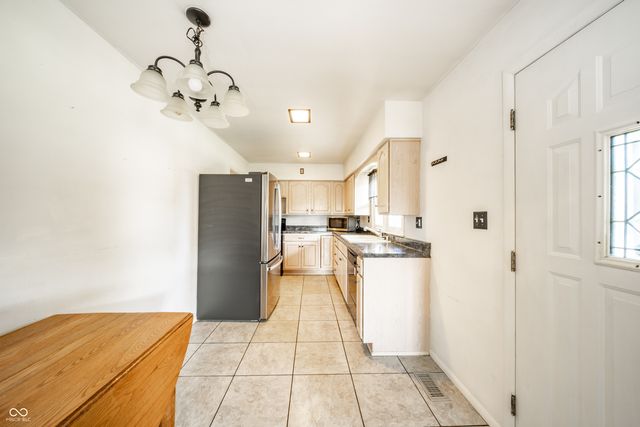 1396 Congress Street, Middletown, IN 47356