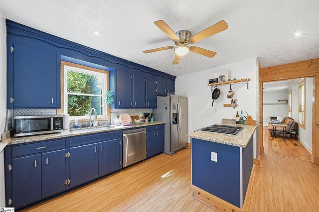 108 Hawthorne Lane, Greenville, SC 29605