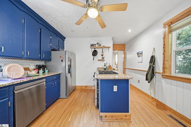 108 Hawthorne Lane, Greenville, SC 29605