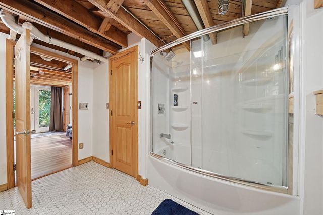 108 Hawthorne Lane, Greenville, SC 29605