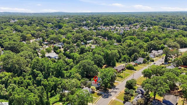 108 Hawthorne Lane, Greenville, SC 29605