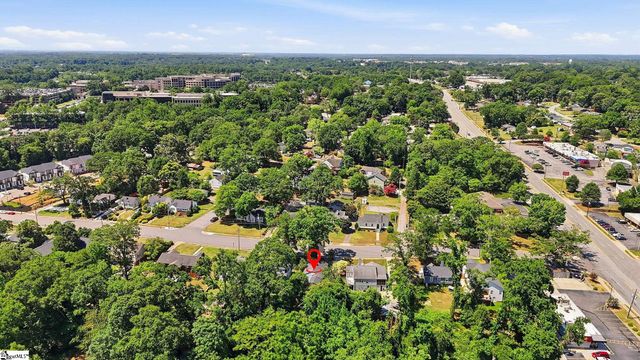 108 Hawthorne Lane, Greenville, SC 29605