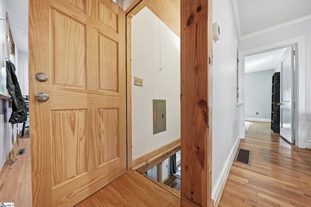 108 Hawthorne Lane, Greenville, SC 29605