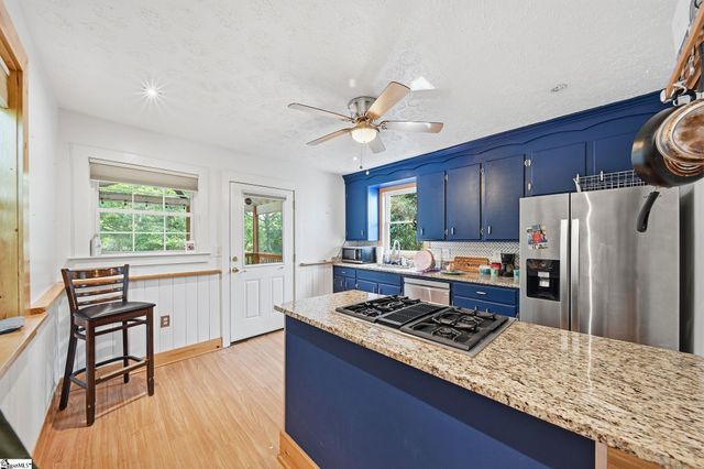 108 Hawthorne Lane, Greenville, SC 29605