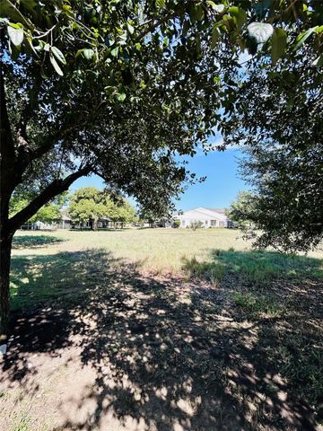 104 Honey Creek TRL, Georgetown, TX 78633