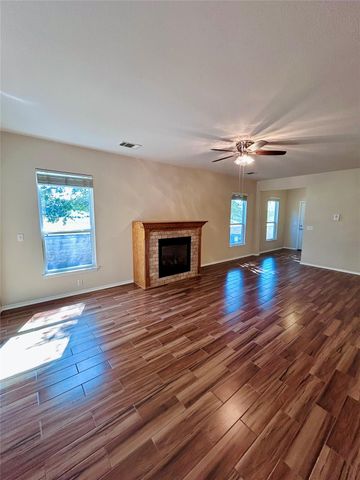 104 Honey Creek TRL, Georgetown, TX 78633