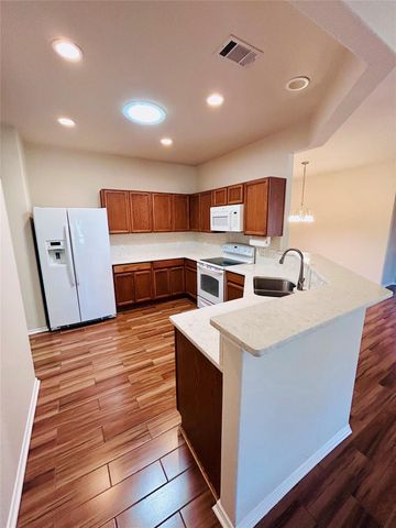 104 Honey Creek TRL, Georgetown, TX 78633