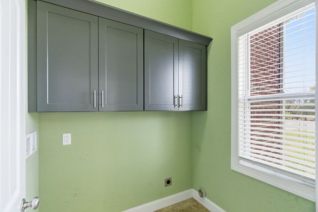 1027 Founders Ln, Portland, TN 37148