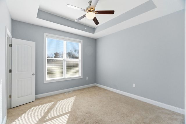 1027 Founders Ln, Portland, TN 37148