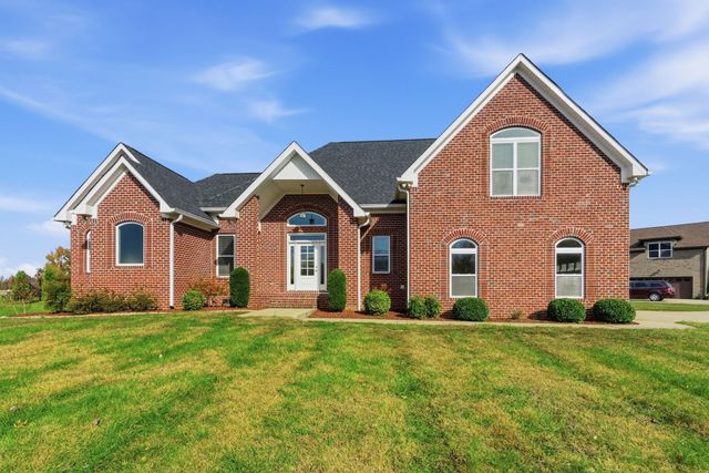 1027 Founders Ln, Portland, TN 37148