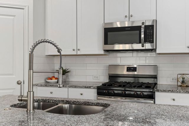31650 Acacia Vista, Bulverde, TX 78163