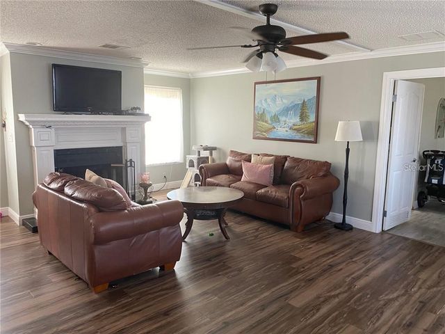 440 QUAIL STREET, Lady Lake, FL 32159