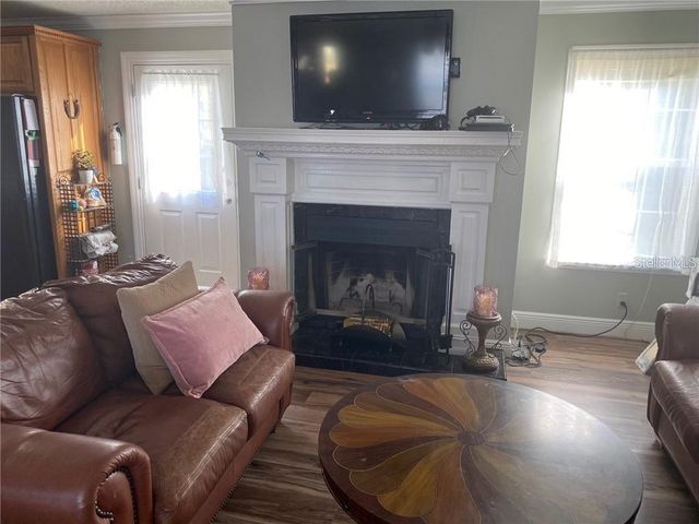 440 QUAIL STREET, Lady Lake, FL 32159