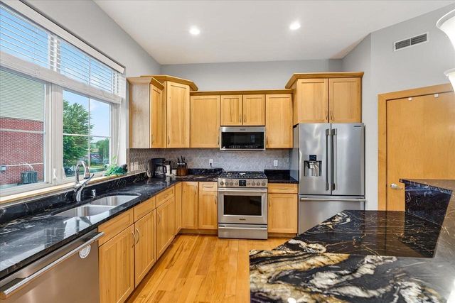 10 Halite Way, Fitchburg, WI 53711