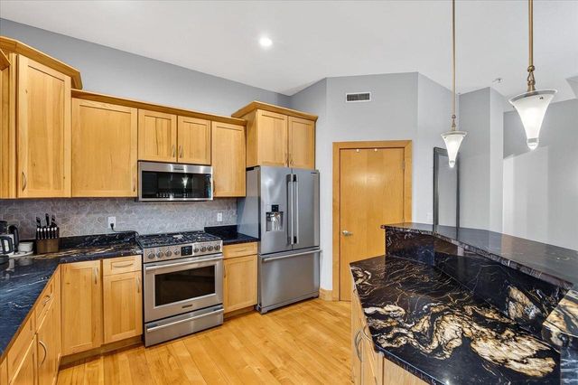 10 Halite Way, Fitchburg, WI 53711