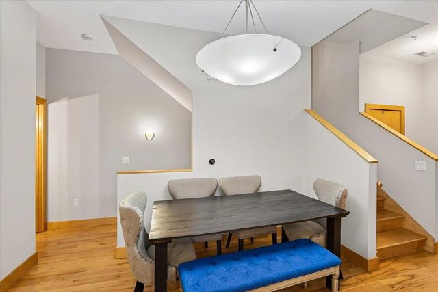 10 Halite Way, Fitchburg, WI 53711